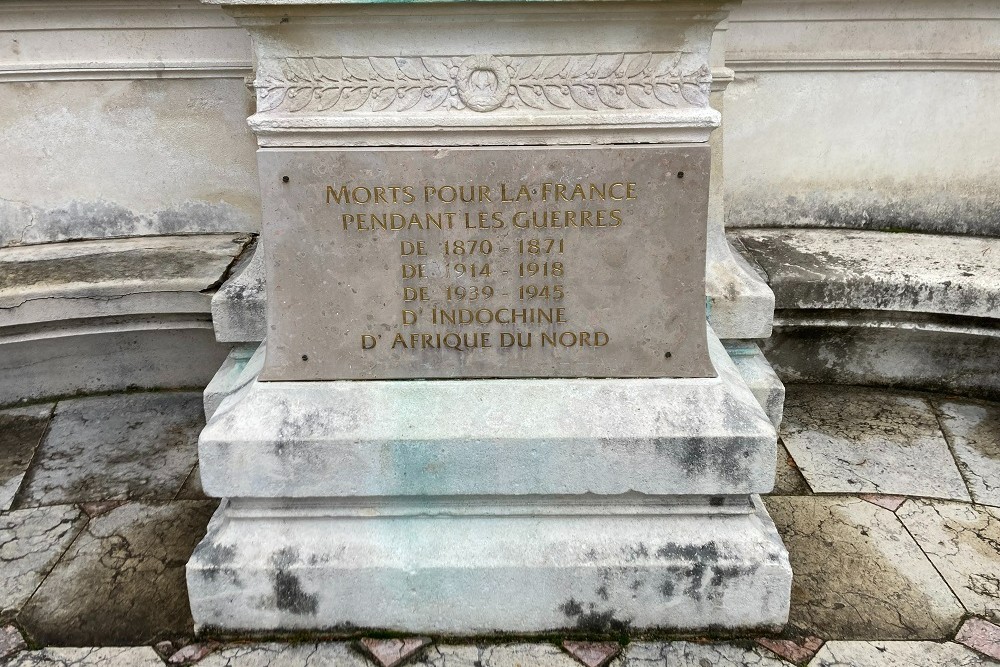 Monument To The Dead, Le Puy-En-Velay #2