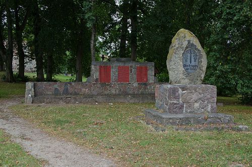 War Memorial Satow