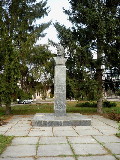 Monument Grigoriy Kagamlyk