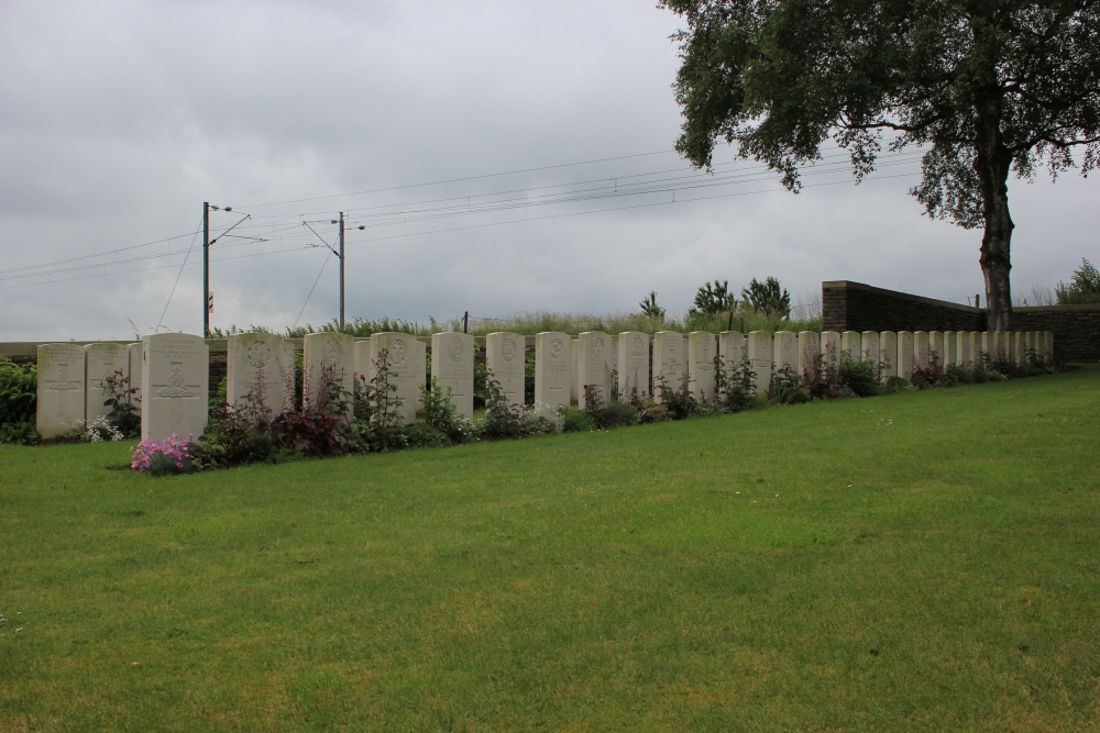 Commonwealth War Cemetery Feuchy #3