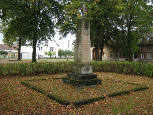 War Memorial Fernneuendorf #1