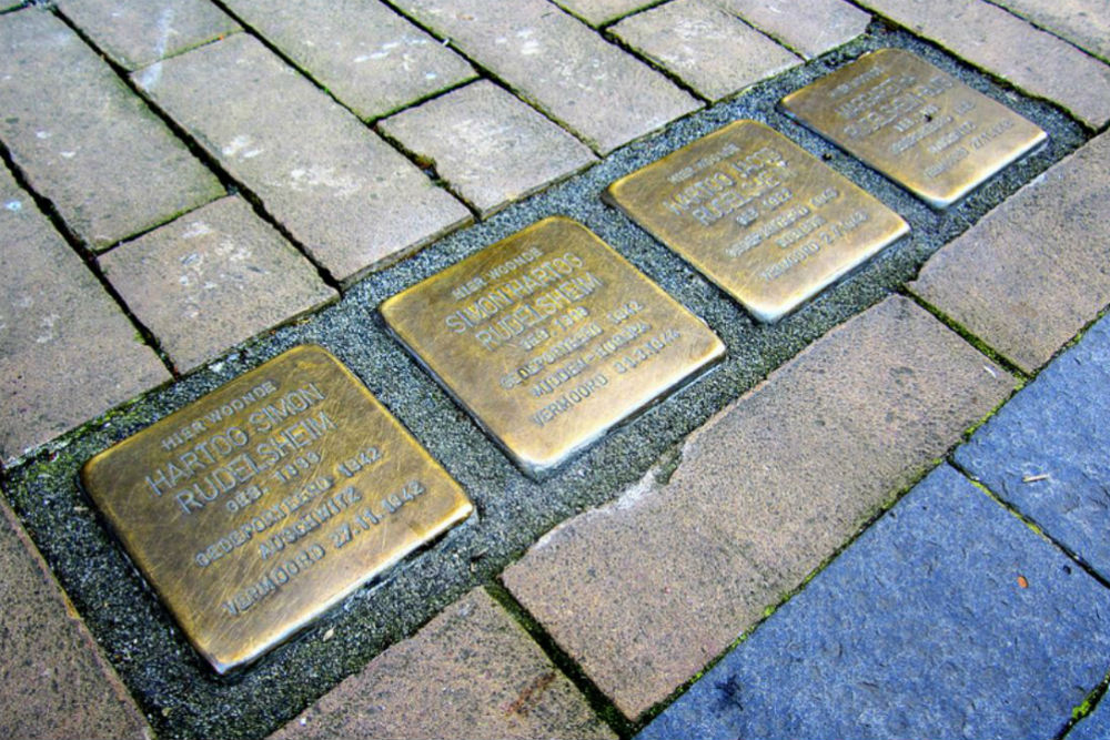 Stolpersteine Oudestraat 114