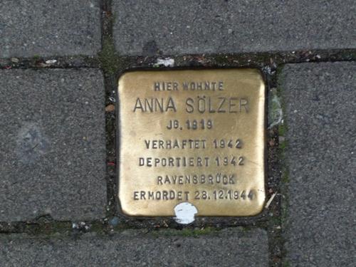 Stolperstein Friesenwall 18