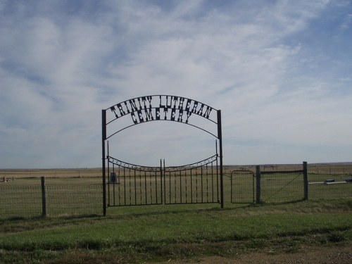 Oorlogsgraf van het Gemenebest Central Butte Lutherian Trinity Cemetery