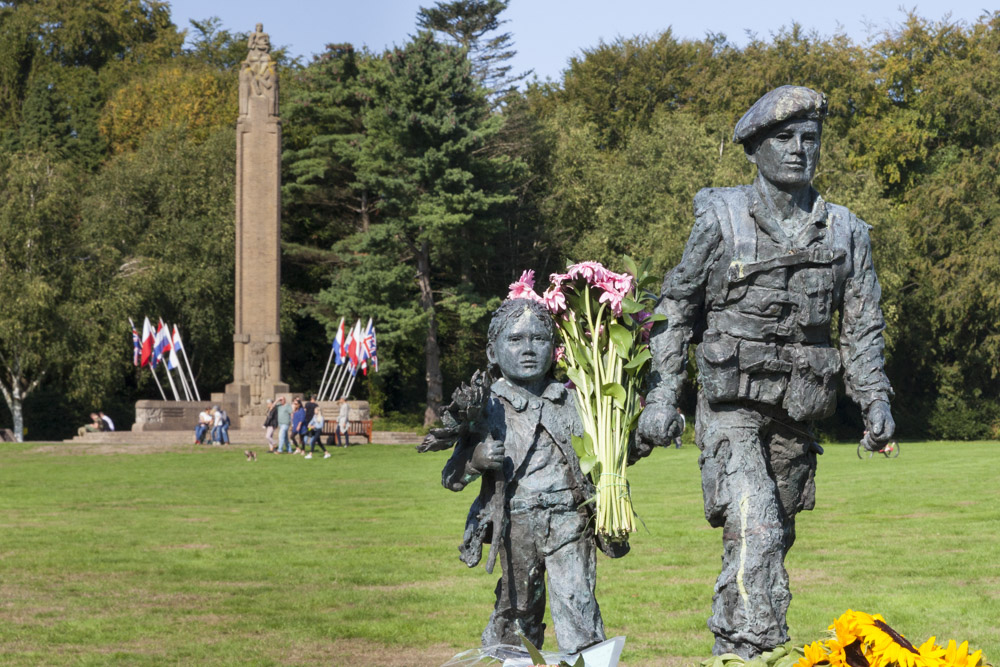 Memorial Soldier with Flower Girl #4