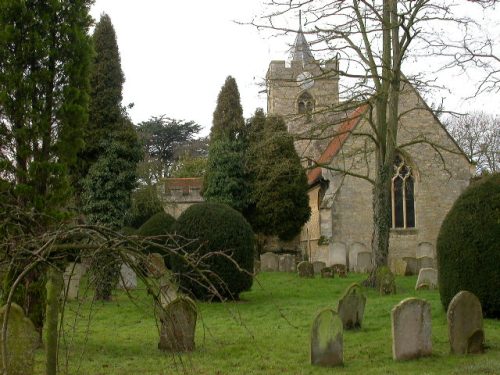 Oorlogsgraven van het Gemenebest St. Leonard Churchyard