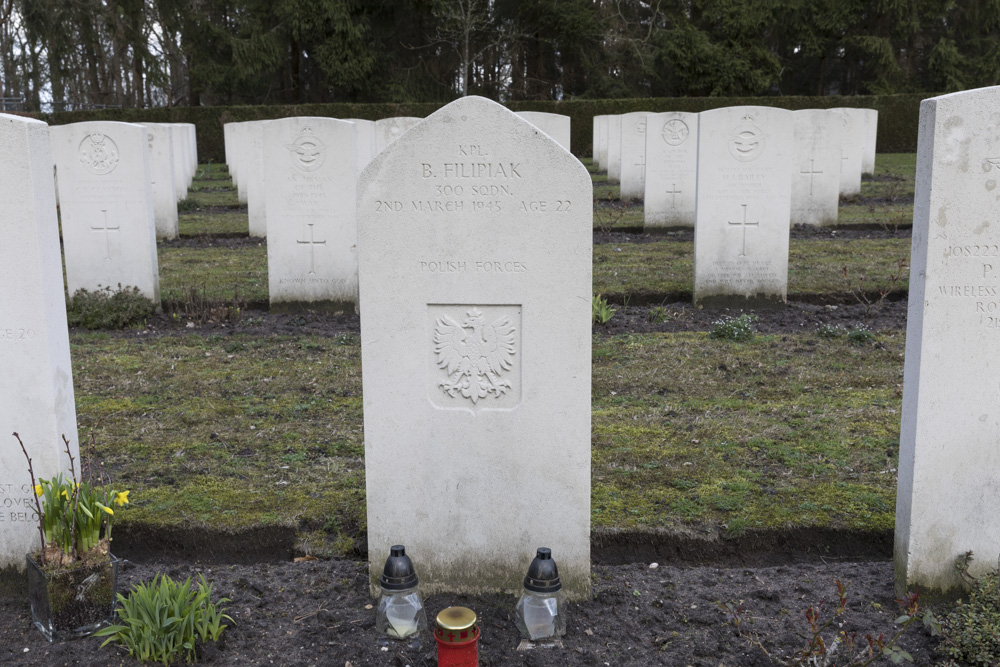 Commonwealth War Cemetery Venray #3