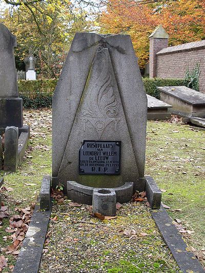 NSB-graves Roermond #3