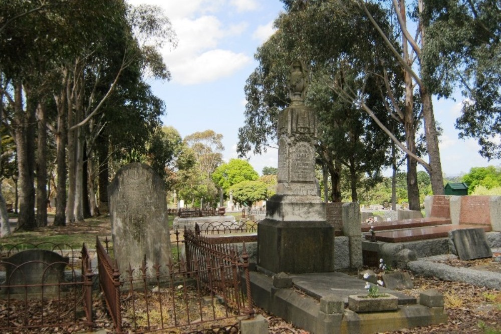 Commonwealth War Graves Traralgon Cemetery