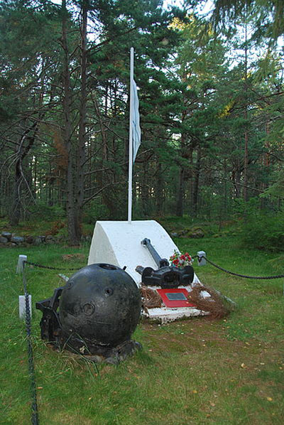 Mass Grave Soviet Sailors Moshchny #1