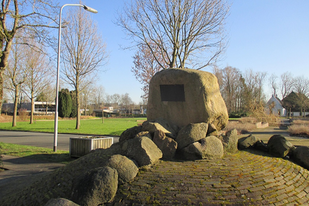 Oorlogsmonument Zuidhorn #4