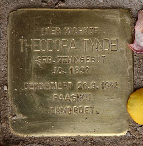 Stolpersteine Uhlandstrae 46 #3