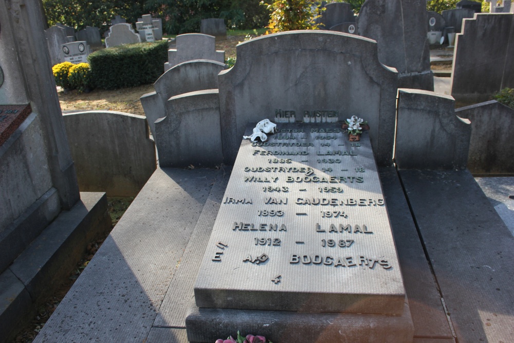 Belgian Graves Veterans Overijse #1