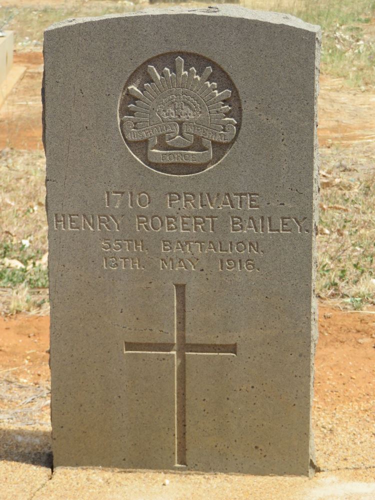 Commonwealth War Grave Wombat Cemetery #1