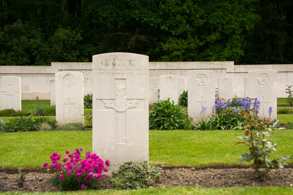 Oorlogsbegraafplaats van het Gemenebest Berks Cemetery Extension #4