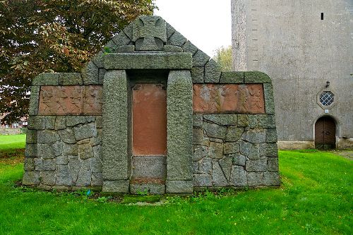 Oorlogsmonument Emden #1