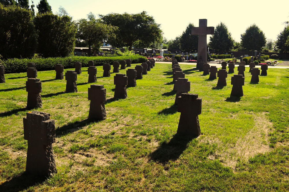 Duitse Oorlogsgraven Neu-Immerath #4