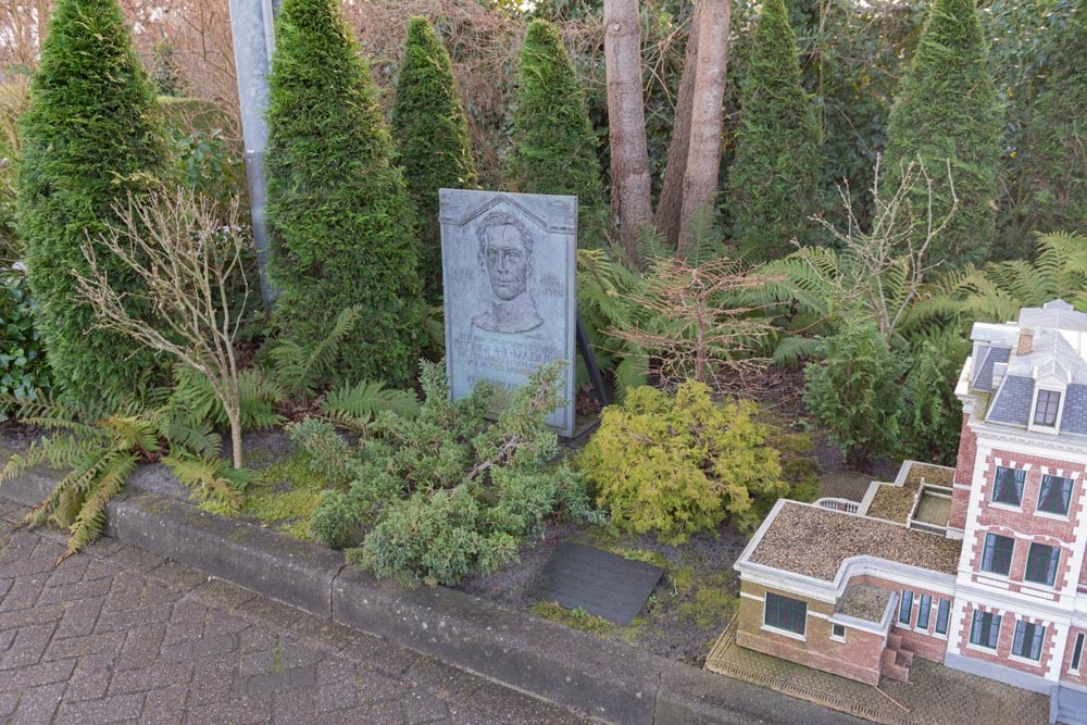 Monument George Maduro In Madurodam