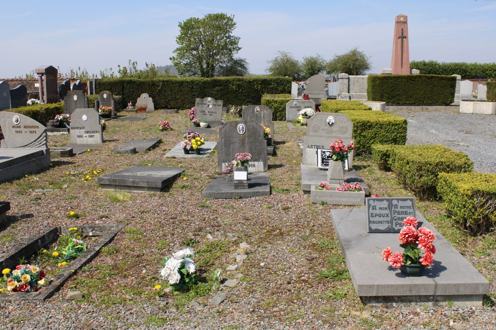 Belgian Graves Veterans Pronnes-lez-Binche Village #2