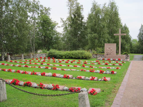 Finnish War Grave Lohtaja #1