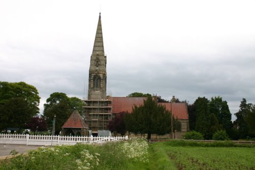 Oorlogsgraf van het Gemenebest St. James Churchyard