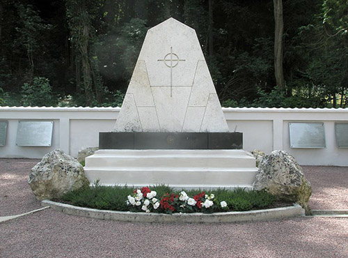 Danish War Cemetery Braine #3
