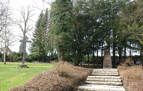 Soviet War Cemetery Hcklingser Weg #1