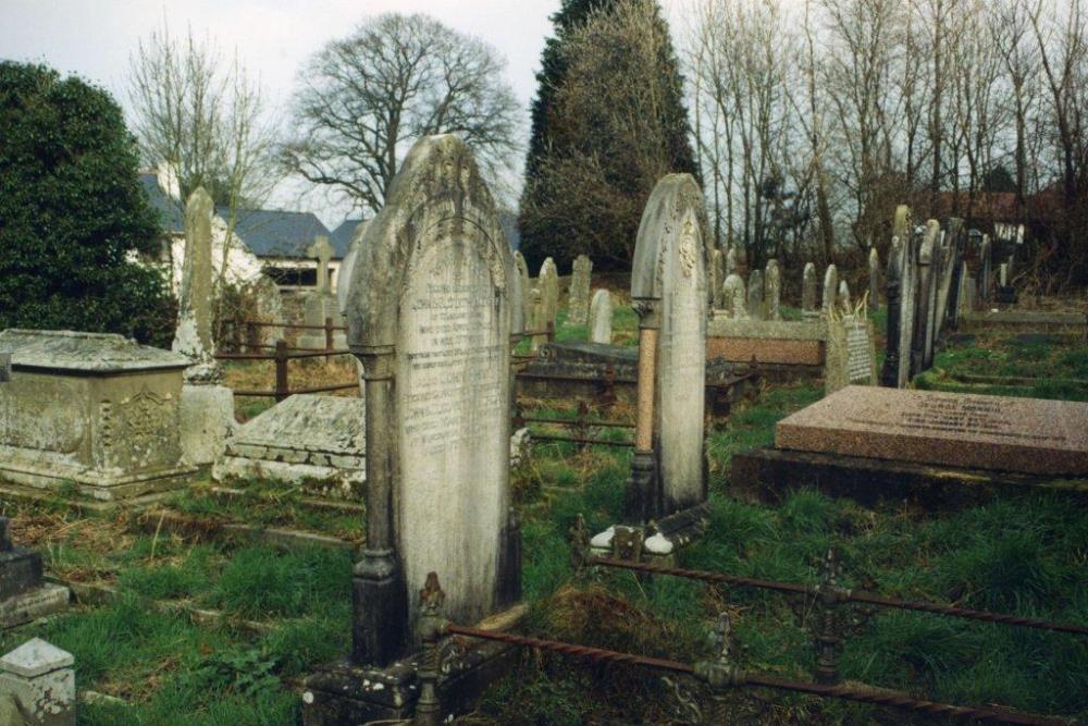 Commonwealth War Grave Tirzah Baptist Churchyard #1