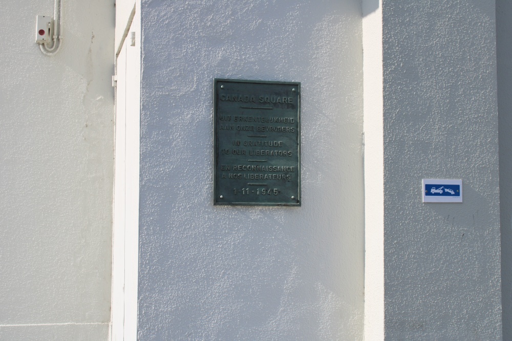 Memorial Liberation Canadians Knokke