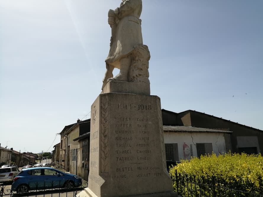 Monument Aux Morts Jametz Jametz TracesOfWar monument-aux-morts-jametz-jametz-tracesofwar