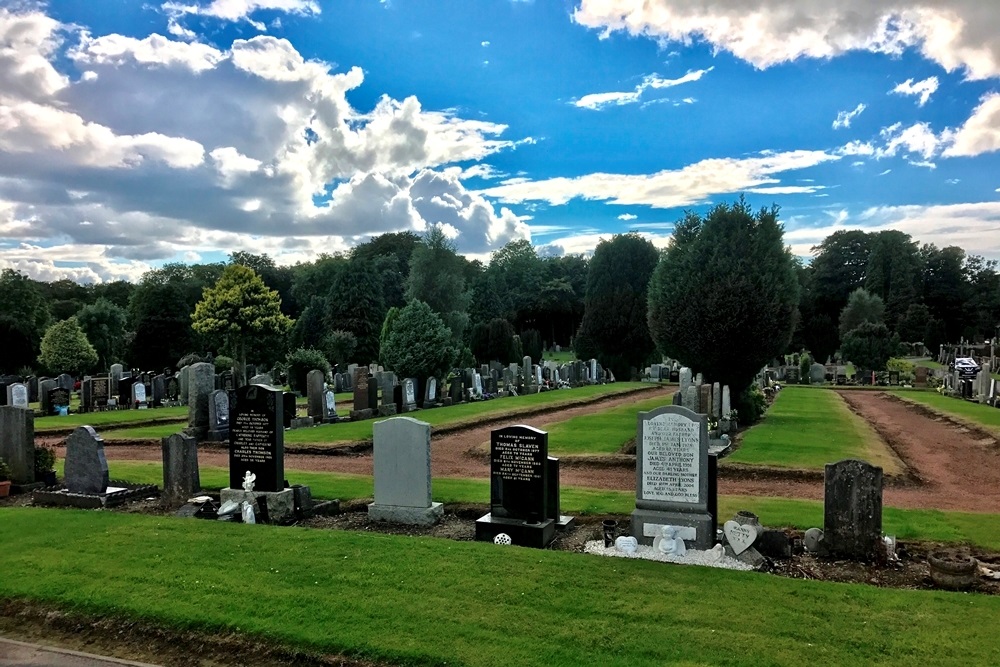 Commonwealth War Graves Bedlay Cemetery #1