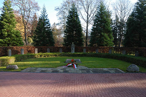 Duitse Oorlogsgraven Stadtfriedhof #3
