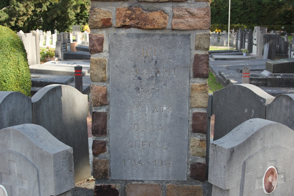 Monument Oudstrijders Mousty #2