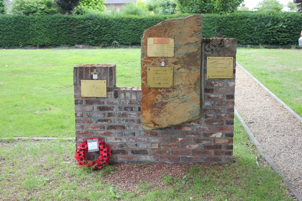 Memorial RAF-crashes Blenheim P6911 and Hampden AD859 #1