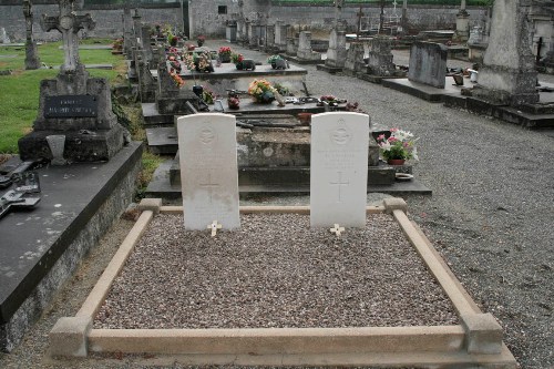Commonwealth War Graves Jonzac #1