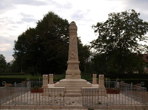 War Memorial tais-la-Sauvin #1