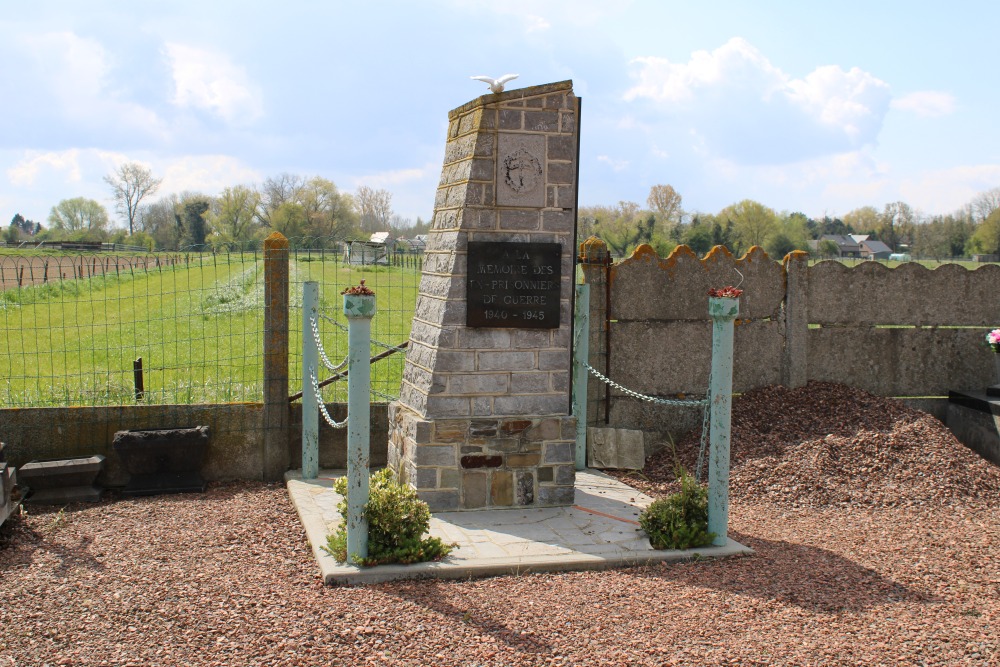 Oorlogsmonument Begraafplaats Bascles #1