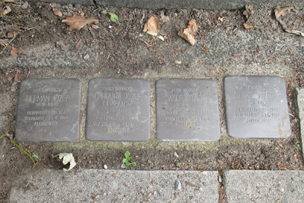 Stolpersteine Oosterstraat 44 #1