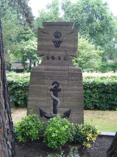 Collective Grave German Sailors IJmuiden Western Cemetery #5