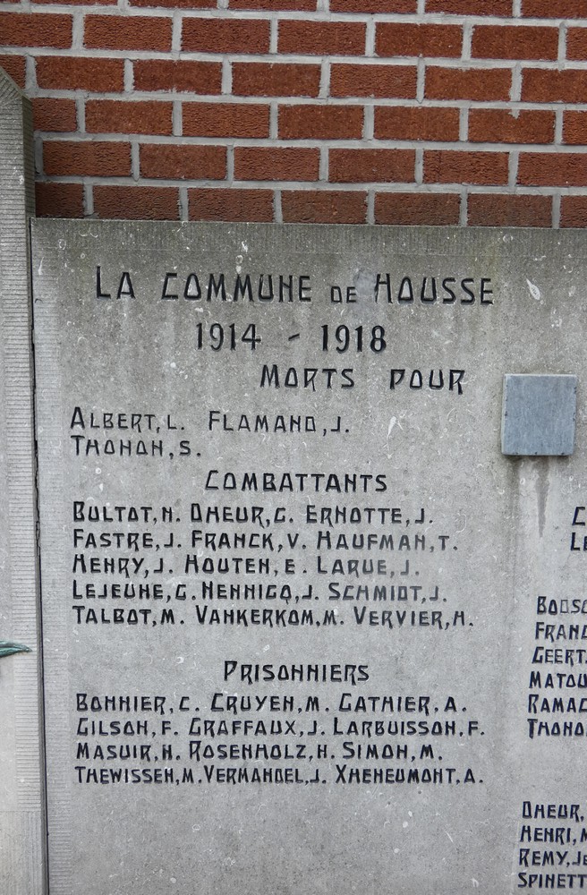 War Memorial Housse #3