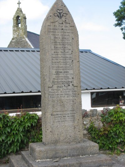 Oorlogsmonument Llanddaniel Fab #1