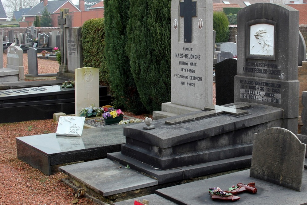 Commonwealth War Grave Lendelede #2