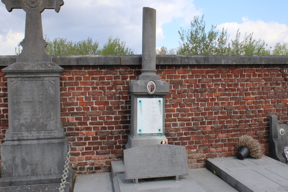 Belgian War Graves Bascles	 #3