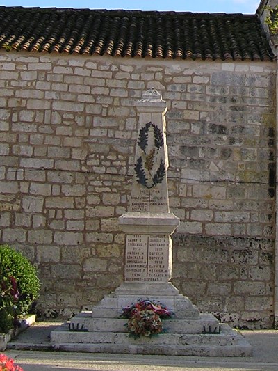War Memorial Voeuil-et-Giget #1