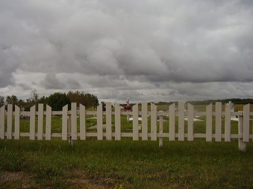 Commonwealth War Grave Peepeekisis Roman Catholic Cemetery