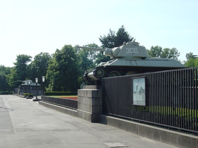 Soviet War Memorial (Tiergarten) #3