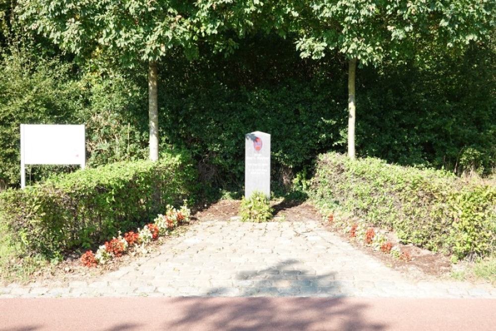 Monument Roy L. Booher, 30th Infantry Division #4