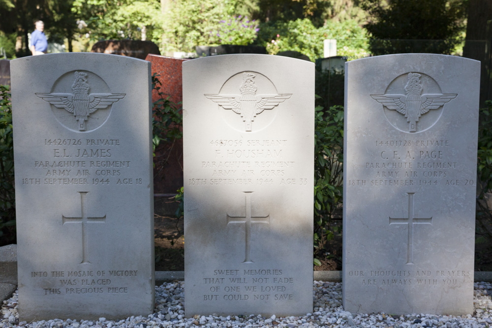 Commonwealth War Graves General Cemetery De Leeuwer Enk Wageningen #2
