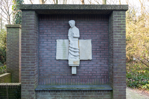 Memorial General Cemetery Kranenburg #1