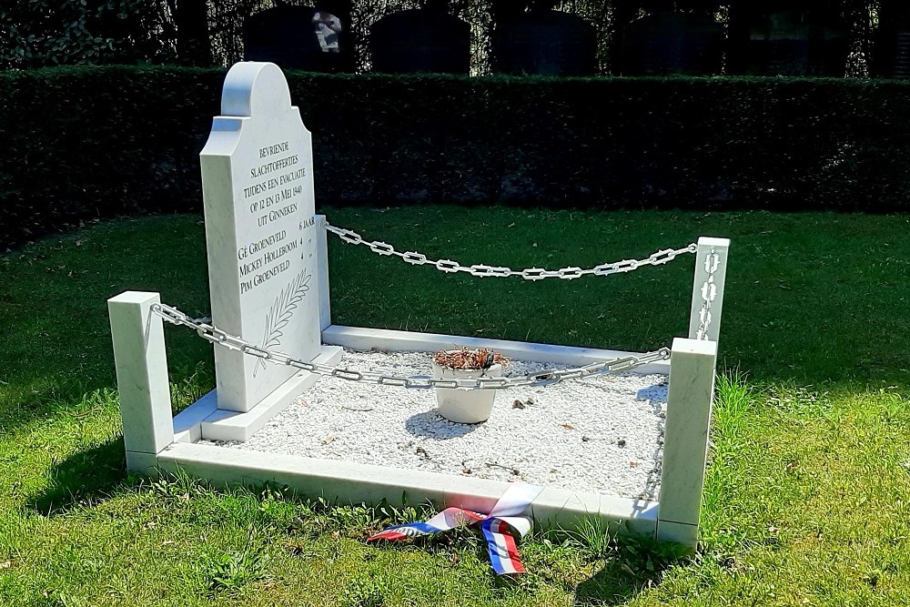 Grave Civilian Casualties Cemetery De Willaert Zundert #2